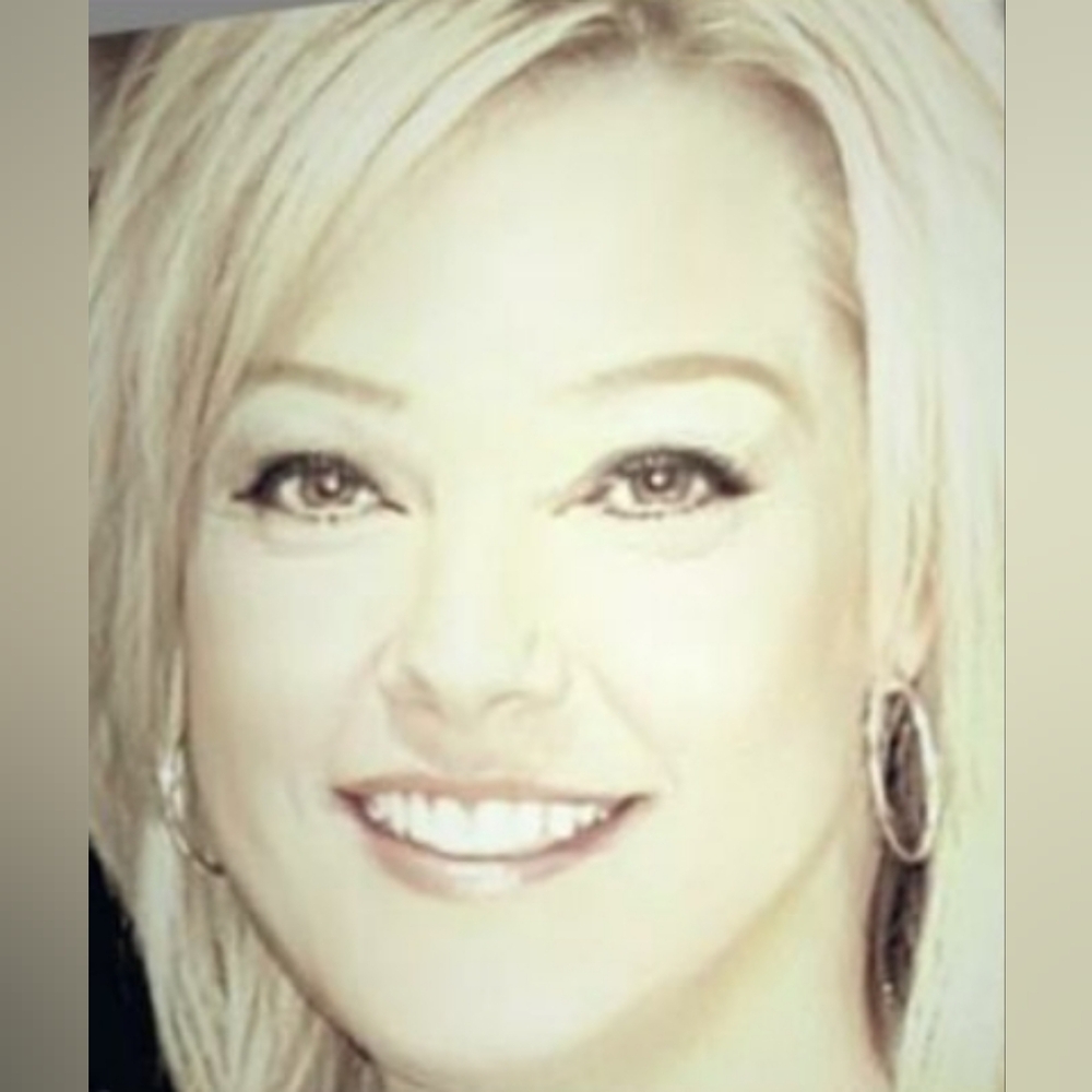 Meet your Posher, Dana